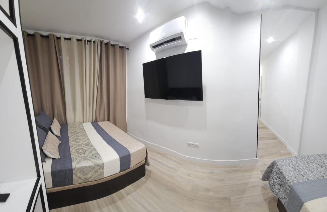 Hostal Andrea Granvia — Photos 1
